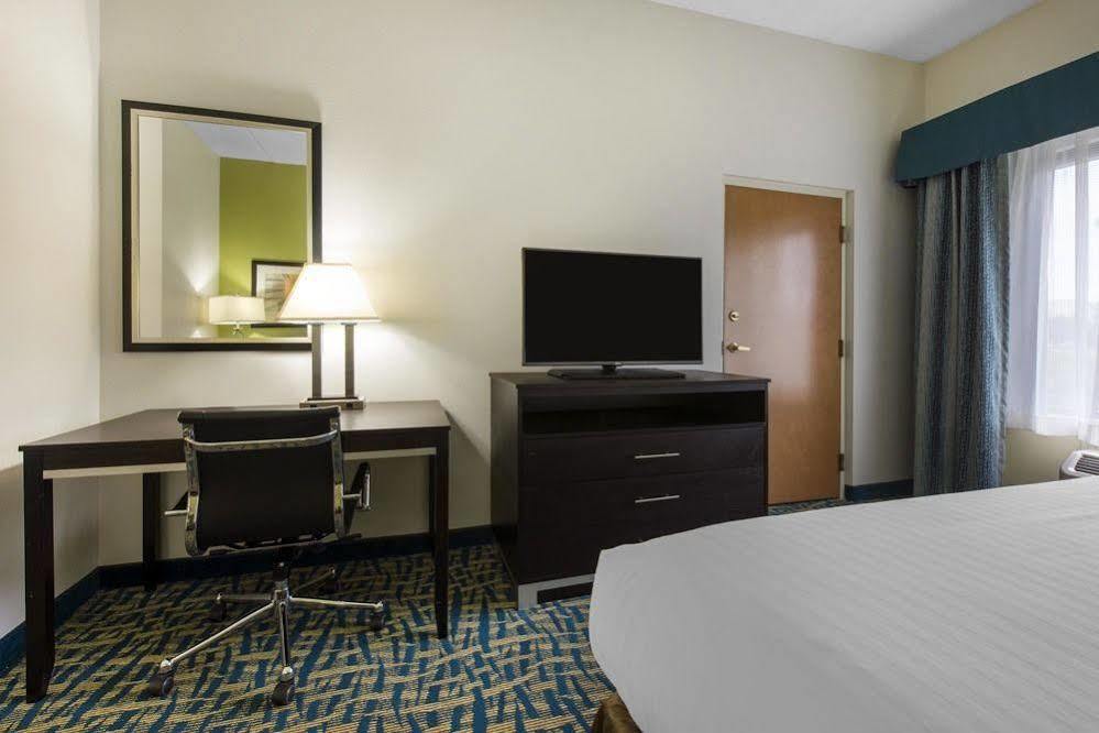 Hotel Savannah South - I-95 Gateway By Ihg 3*